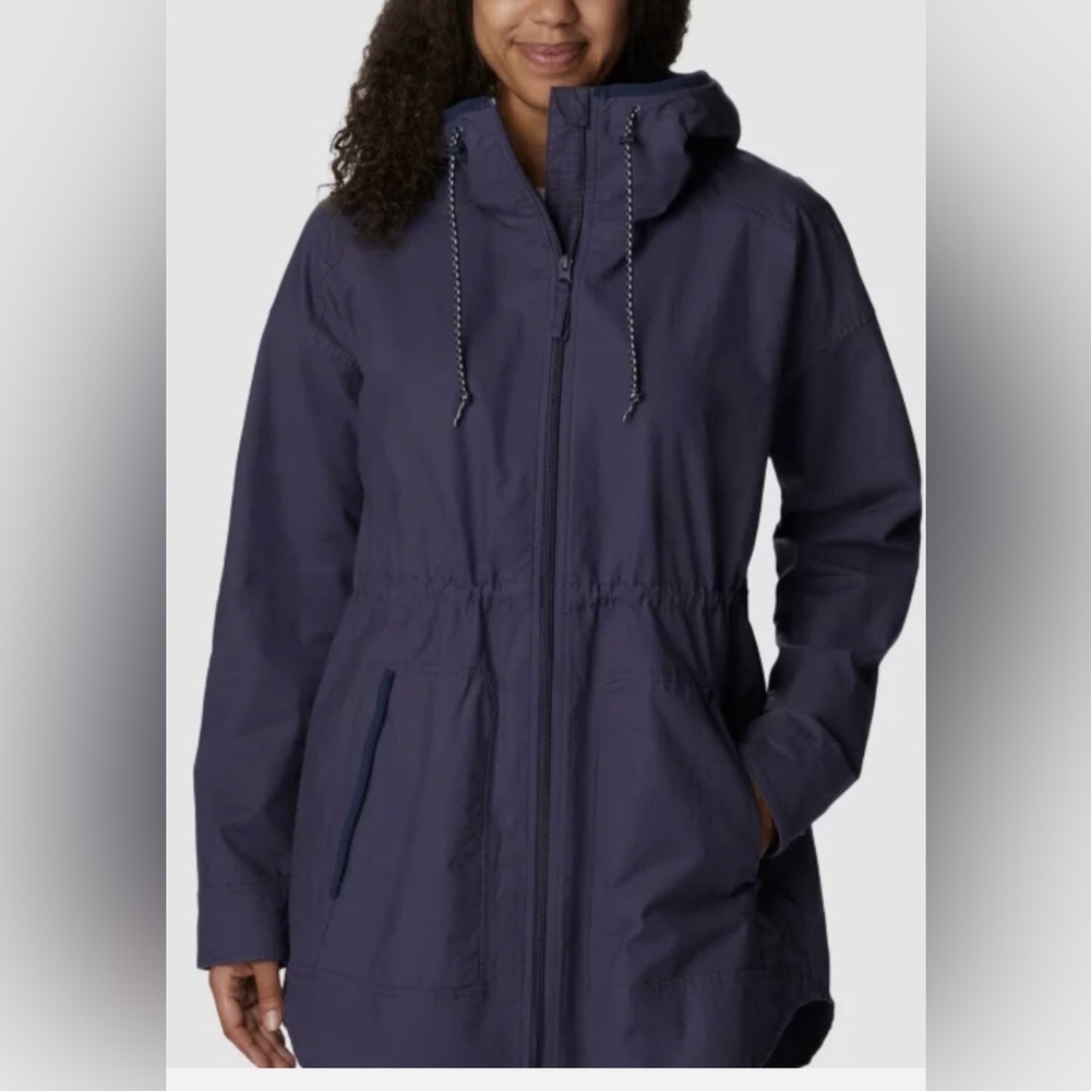 Columbia Women's Sage Lake Long Lined Jacket in Navy Blue